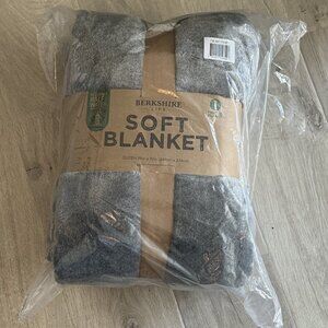 Berkshire Life Gray Soft Blanket (Queen Size 98" x 92")